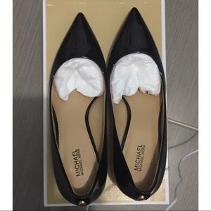 Michael Kors Flex Kitten Pumps Black Patent